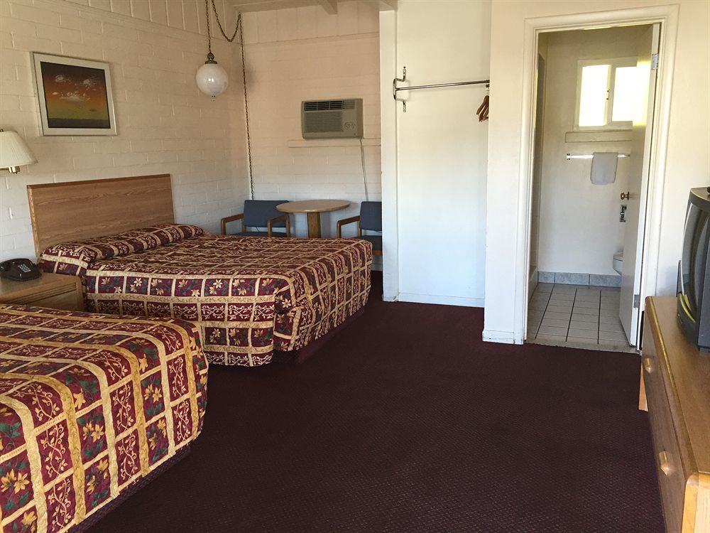 Relax Inn אירקה מראה חיצוני תמונה